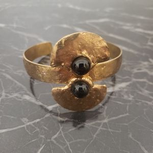 From St. XAVIER cuff